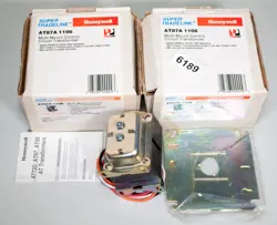 - LOT OF 3  - HONEYWELL AT87A1106 TRANSFORMER