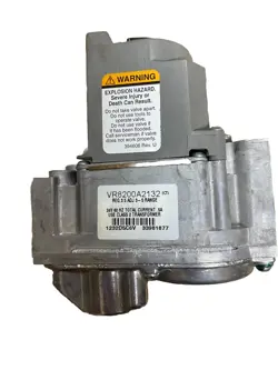 NEW OLD STOCK HONEYWELL STANDING PILOT GAS VALVE VR8200A2132