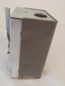 L8124E1016