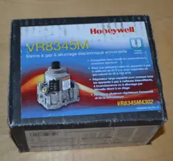 HONEYWELL  VR8345M ~ VR8345M4302 ~ UNIVERSAL ELECTRONIC IGNITION GAS VALVE NEW Y