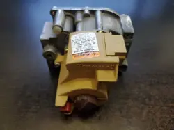HONEYWELL FURNACE GAS VALVE VR8200A2009