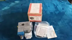 HONEYWELL V800 A 1070 SINGLE VALVE STANDING PILOT COMBINATION GAS CONTROL NEW