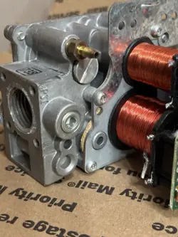 VALVE LENNOX ARMSTRONG