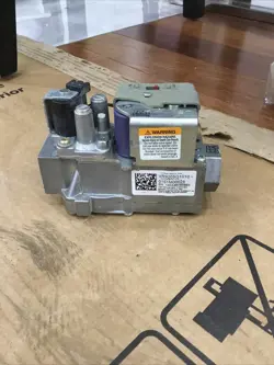HONEYWELL VR9205Q1010 FURNACE 2 STAGE GAS VALVE