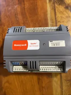 HONEYWELL SPYDER PUB6438S PROGRAMMABLE CONTROLLER FOR HVAC EQUIPMENT - GREY