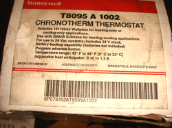 HONEYWELL  T8095 A 1002 CHRONOTHERM THERMOSTAT -NEW OLD STOCK UNUSED
