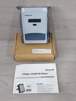 HONEYWELL C7232A5812 CO2 SENSOR, WALL MOUNT, LCD DISPLAY RANGE: 0-2000PPM