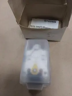 HONEYWELL TP971A2003 PNEUMATIC THERMOSTAT