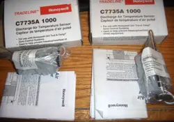 2 NEW HONEYWELL C7735A1000 DISCHARGE AIR TEMPERATURE SENSOR -50062329-001 SEALED