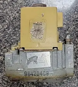 OEM HONEYWELL SV9500M 2682 NATURAL GAS VALVE HVAC USA SELLER FREE SHIPPING