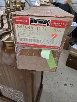 HONEYWELL M9164A 1021 REPLACES M934A1219MODUTROL MOTOR 120 VOLT OPEN