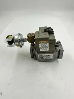 LENNOX GAS VALVE VR8205S2254 100365-02 HONEYWELL FOR  LIQUID PROPANE ONLY (G5#6)