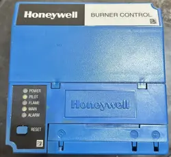 1PC NEW HONEYWELL RM7897 C 1000 RM7897C1000 BURNER CONTROL NEW WITHOUT BOX