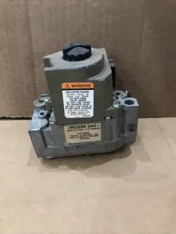 OEM HONEYWELL VR8205M 2443 GAS VALVE