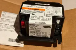 HONEYWELL R7184U1004 UNIVERSAL INTERRUPTED - INTERMITTENT ELECTRONIC OIL PRIMARY