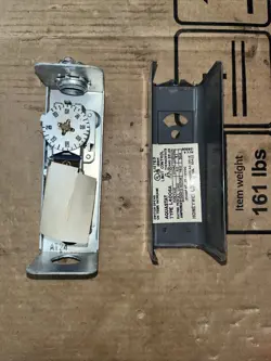 L4006A1009 AQUASTAT CONTROLLER