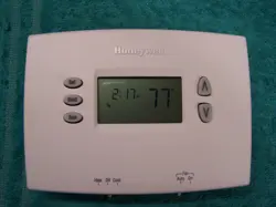 HONEYWELL RTHL2310B1008 5-2 DAY PROGRAMABLE THERMOSTAT RTHL2310B