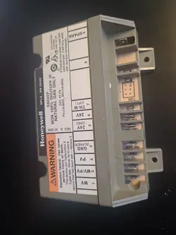 S8600F