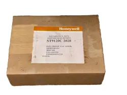 ST9120C 2028 HONEYWELL FURNACE CONTROL BOARD OEM ARMSTRONG NEW OLD STUCK