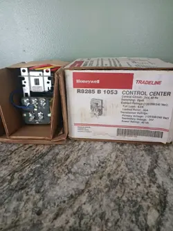 INCLUDES R8222B