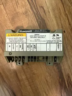 HONEYWELL S8600F  IGNITION CONTROL MODULE POOL/SPA FURNACE NAT GAS ONLY 24V