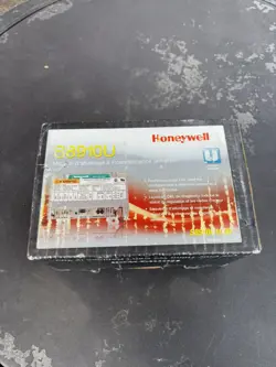 S8910U1000 HONEYWELL GAS FURNACE IGNITION CONTROL MODULE OEM
