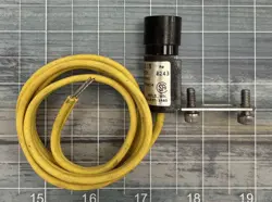 HONEYWELL CADMIUM SULFIDE FLAME DETECTOR C554A 1018 - NEW OLD STOCK