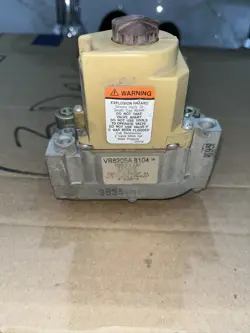 HONEYWELL VR8205A8104 HVAC FURNACE GAS VALVE