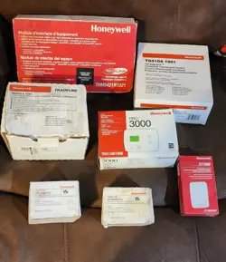 HONEYWELL PARTS LOT NEW
