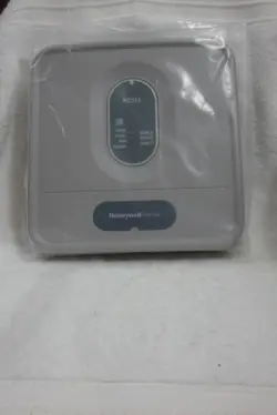 HONEYWELL HZ311 TRUEZONE PANEL BRAND  NEW - OPEN BOX