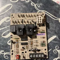 ST9120C2010 HONEYWELL FURNACE  CONTROL BOARD ST9120C-2010 #B5