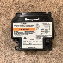 HONEYWELL INTERRUPTED IGNITION OIL PRIMARY CONTROL R7184P 1080 5 120VAC