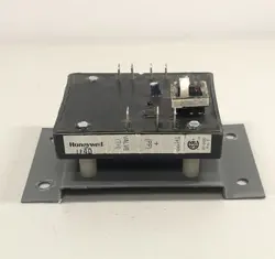 HONEYWELL TS8205A1007 ELECTRONIC THERMOSTAT HEATER CONTROL 97-5490