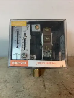 PRESSURETROL CONTROLLER 10