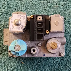 GOODMAN AMANA WHITE RODGERS 36E36 277 HVAC FURNACE GAS VALVE 36E36277