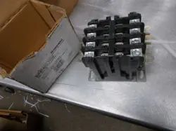 F7) HONEYWELL CONTACTOR DP4040C1008