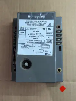 HONEYWELL S86F 1042 INTERMITTENT PILOT CONTROL NON-100% SHUTOFF, 25V