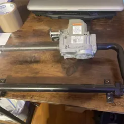 FURNACE GAS VALVE HONEYWELL VR8205Q 2746