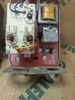 HONEYWELL L8124A