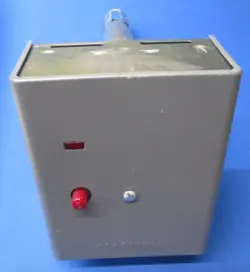 HONEYWELL RA117A1047 OIL BURNER CONTROL