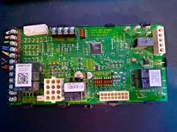 LENNOX SURELIGHT HONEYWELL CONTROL BOARD 100870-01 S9230F1006 (8784) A3 AM