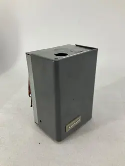 HONEYWELL L8148 E 1265 AQUASTAT RELAY EXCELLENT CONDITION