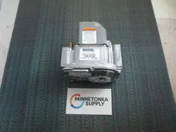 HONEYWELL VR8205M2922 GAS VALVE NEW!