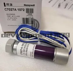 ONE NEW HONEYWELL C7027A1072 FLAME DETECTOR C7027A 1072 FAST SHIP