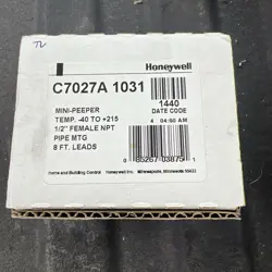 NEW HONEYWELL MINI PEEPER C7027A 1031 ULTRAVIOLET FLAME SENSOR