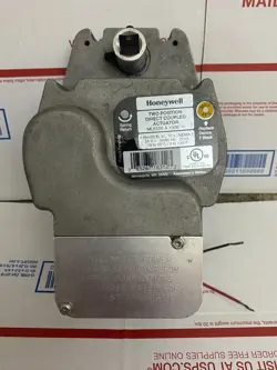 HONEYWELL ML8105A A 1006 120V 2 POSITION DIRECT COUPLED ACTUATOR