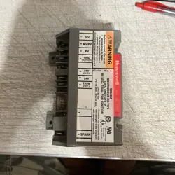 HONEYWELL S8600M1005 FURNACE IGNITION CONTROL MODULE