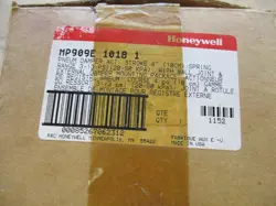 NIB HONEYWELL PNEUMATIC