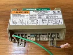 UNIVERSAL HOT SURFACE IGNITION MODULE S8910U S8910U100 HONEYWELL