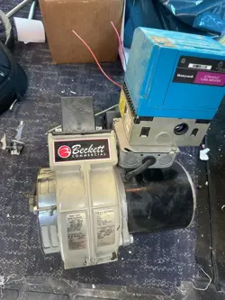BECKETT COMMERCIAL CG10 AND HONEYWELL ULTRAVIOLET FLAME AMPLIFIER